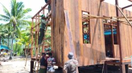 Satgas TMMD ke-128 Kodim 1710/Mimika terus menggenjot pembangunan rumah warga sasaran di Kampung Keakwa, Distrik Mimika Tengah