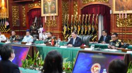 Panglima TNI Jenderal TNI Agus Subiyanto mendampingi Menteri Pertahanan RI Sjafrie Sjamsoeddin menerima kunjungan kehormatan Menteri Pertahanan Jepang, H.E. Koizumi Shinjiro