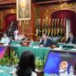Panglima TNI Jenderal TNI Agus Subiyanto mendampingi Menteri Pertahanan RI Sjafrie Sjamsoeddin menerima kunjungan kehormatan Menteri Pertahanan Jepang, H.E. Koizumi Shinjiro