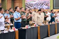 Presiden Prabowo Subianto memberikan Taklimat Presiden Republik Indonesia kepada Para Komandan Satuan (Dansat) TNI