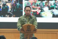 Panglima TNI Jenderal TNI Agus Subiyanto memberikan pengarahan kepada para Komandan Satuan (Dansat) TNI