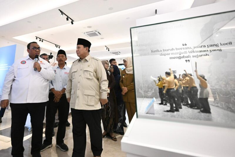 Presiden RI Prabowo Subianto meresmikan Museum Ibu Marsinah dan Rumah Singgah di Desa Nglundo, Kecamatan Sukomoro, Kabupaten Nganjuk