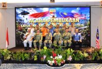 Tentara Nasional Indonesia (TNI) bersama Angkatan Bersenjata Malaysia (ATM) secara resmi menggelar Latihan Gabungan Bersama (Latgabma) Malaysia-Indonesia