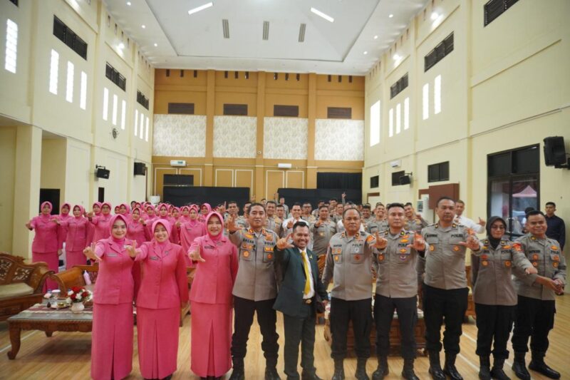 Polres Lhokseumawe memilih menyentuh sisi emosional personelnya melalui kegiatan bertajuk 