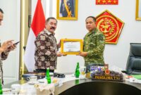 Panglima TNI Jenderal TNI Agus Subiyanto menerima audiensi jajaran Pengurus Pusat Persatuan Purnawirawan Angkatan Darat
