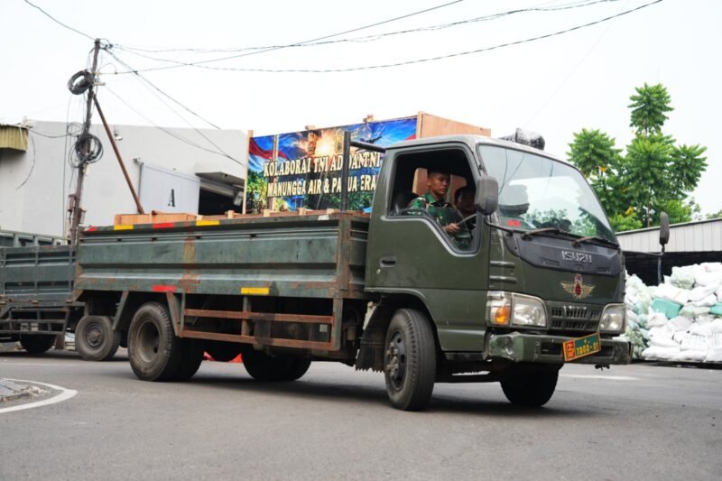 TNI Angkatan Darat kembali menunjukkan komitmennya dalam mendukung pemerataan pembangunan dan peningkatan kesejahteraan masyarakat di Papua