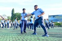 Lanud Sjamsudin Noor menggelar latihan Bela Diri Taktis (BDT) yang diikuti oleh seluruh personel militer di Lapangan Amarta Mako Lanud Sjamsudin Noor