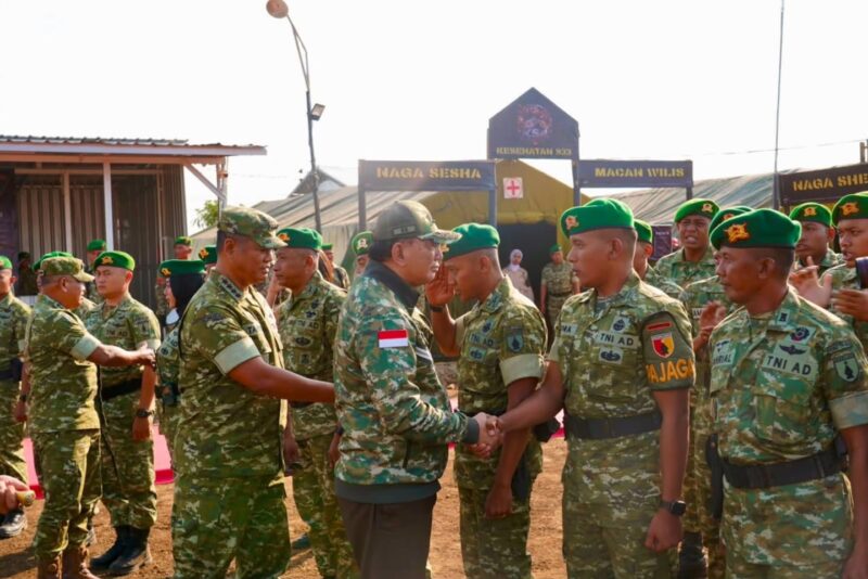 Wakil Panglima TNI Jenderal TNI Tandyo Budi R. bersama Menteri Pertahanan RI Jenderal TNI (Purn) Sjafrie Sjamsoeddin