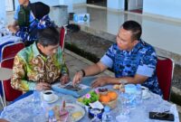 Komandan Lanud Sjamsudin Noor Kolonel Pnb Hilman L.P. Ambarita, M.M.S., didampingi para Kepala Dinas dan Pejabat List A Lanud Sjamsudin Noor, menerima kunjungan Rektor Universitas Lambung Mangkurat