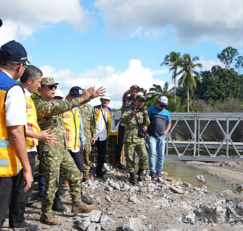 Letjen TNI Richard Tampubolon, S.H., M.M melaksanakan kunjungan kerja ke wilayah Kota Padang Sidimpuan dan Kabupaten Tapanuli Selatan Provinsi Sumatera Utara,