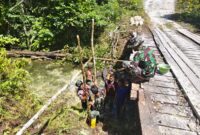 Satgas TMMD terus menggenjot pembangunan jembatan beton sebagai salah satu sasaran fisik di Kampung Sesor, Distrik Wayer, Kabupaten Sorong Selatan