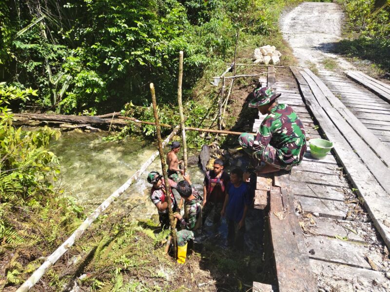 Satgas TMMD terus menggenjot pembangunan jembatan beton sebagai salah satu sasaran fisik di Kampung Sesor, Distrik Wayer, Kabupaten Sorong Selatan