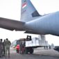 TNI mengirimkan 2,6 ton Dry Ice dan 7 ton garam menggunakan pesawat Hercules untuk mendukung operasi modifikasi cuaca dalam penanganan kebakaran hutan dan lahan