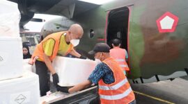 Lanud Sjamsudin Noor memfasilitasi penuh Operasi Modifikasi Cuaca (OMC) menggunakan pesawat TNI AU jenis NC-212