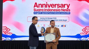 Dr. Ketut Abid Halimi, S.Pd.I., M.Pd., C.Ht., menerima penghargaan bergengsi dari Suara Indonesia Awards 2026