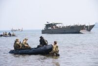 Prajurit TNI bersama Angkatan Bersenjata Australia (Australian Defence Force/ADF) melaksanakan pemantapan latihan operasi pendaratan amfib
