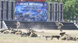 Prajurit TNI bersama Angkatan Bersenjata Australia (Australian Defence Force/ADF) melaksanakan latihan taktik patroli bergerak (move patrol) dan penghadangan (ambush)