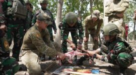 Prajurit TNI bersama Angkatan Bersenjata Australia (Australian Defence Force/ADF) melaksanakan survival training