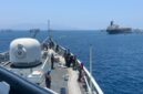KRI Sultan Iskandar Muda (SIM)-367 dari Satuan Kapal Eskorta (Satkor) Koarmada II bersama Helikopter Panther HS-1305 Puspenerbal melaksanakan latihan unsur laut