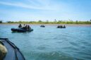 Prajurit Komando Pasukan Katak (Kopaska) TNI AL bersama unsur Maritime Tactical Operations (MTO) Angkatan Bersenjata Australia (Australian Defence Force/ADF) melaksanakan infiltrasi bawah air