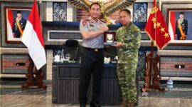 Panglima TNI Jenderal TNI Agus Subiyanto didampingi para Kepala Staf Angkatan dan pejabat utama Mabes TNI menerima kunjungan silaturahmi Kepala Kepolisian Negara Republik Indonesia (Kapolri) Jenderal Polisi Dr. (H.C.) Suyudi Ario Seto, S.I.K., S.H., M.Si.