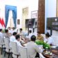 Panglima TNI Jenderal TNI Agus Subiyanto menghadiri rapat terbatas dengan agenda pembahasan penanganan kebakaran hutan dan lahan