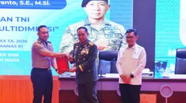 Panglima TNI Jenderal TNI Agus Subiyanto memberikan ceramah kepada 110 peserta P4N LXX TA 2026 dan personel Lembaga Ketahanan Nasional (Lemhannas) RI