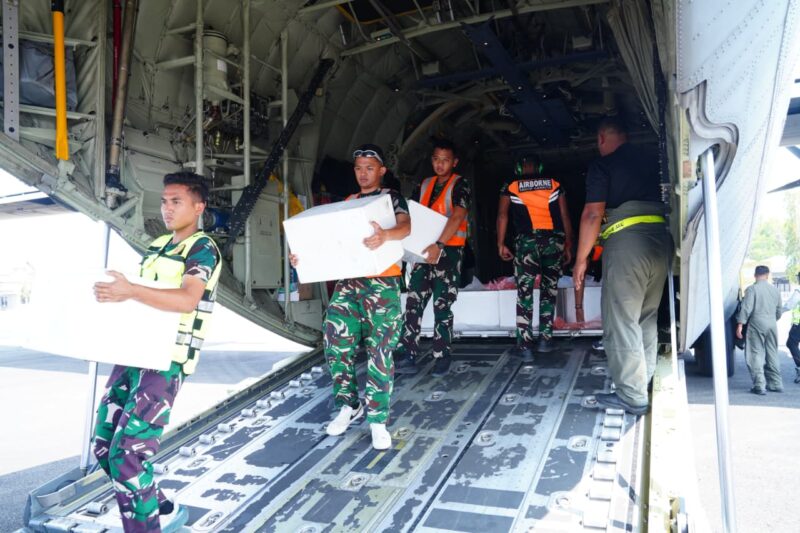 TNI terus mengoptimalkan dukungan operasi modifikasi cuaca untuk membantu penanganan kebakaran hutan dan lahan (Karhutla) di Kalimantan Selatan