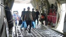 TNI bersama tim gabungan terus mengintensifkan pengiriman logistik guna percepatan penanganan Karhutla dan kabut asap dari Posko Terpadu OMC Halim Perdanakusuma