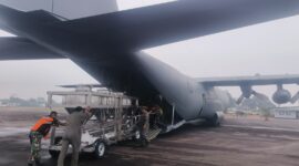TNI bersama BMKG dan tim gabungan melaksanakan Operasi Modifikasi Cuaca (OMC) dengan mengerahkan Alutsista udara