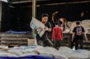TNI bersama tim gabungan terus mengintensifkan pengiriman logistik guna percepatan penanganan Karhutla