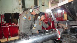 TNI bersama BMKG dan instansi terkait lainnya, yang tergabung dalam Operasi Modifikasi Cuaca (OMC), melaksanakan penyemaian sebanyak 10,8 ton garam dan dry ice